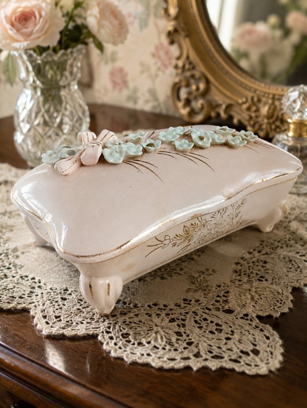 Vintage Thames Pink Trinket Box Porcelain 3D Flowers